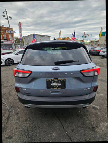 2022 Ford Escape SE