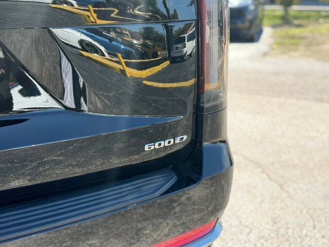 2023 Cadillac Escalade ESV Luxury