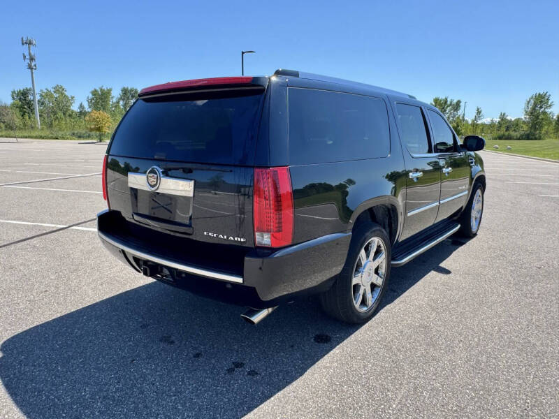 2014 Cadillac Escalade ESV Luxury