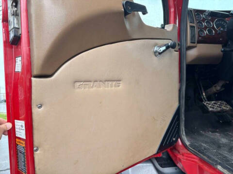 2006 Mack CT700