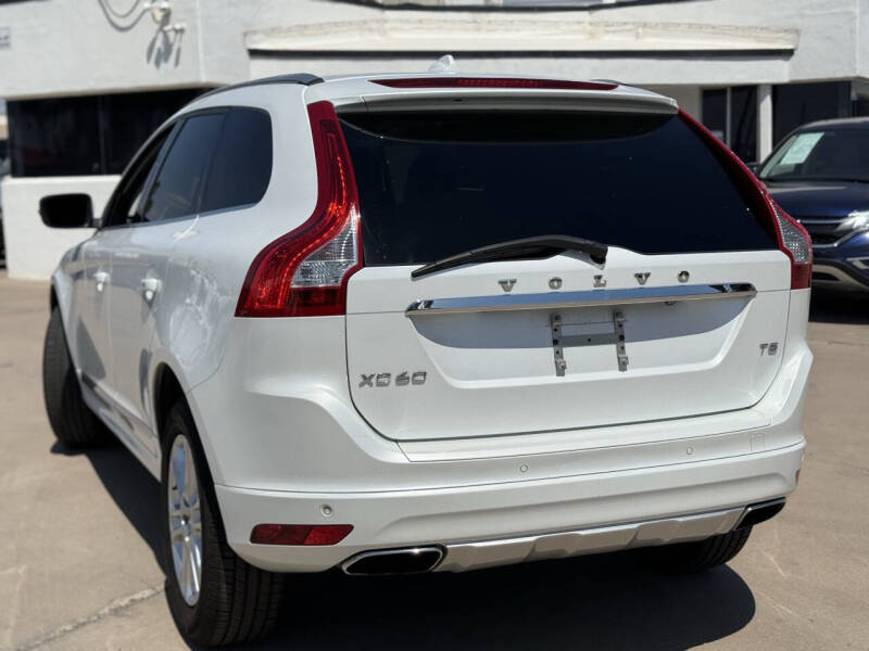 2015 Volvo XC60 T5 Drive-E Premier