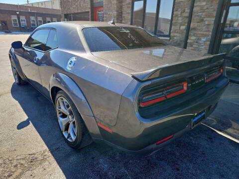 2017 Dodge Challenger R/T Plus