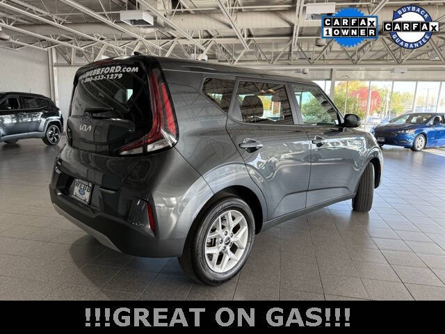 2024 Kia Soul LX