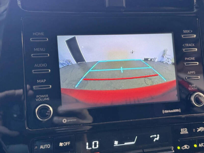 2022 Toyota Prius L Eco