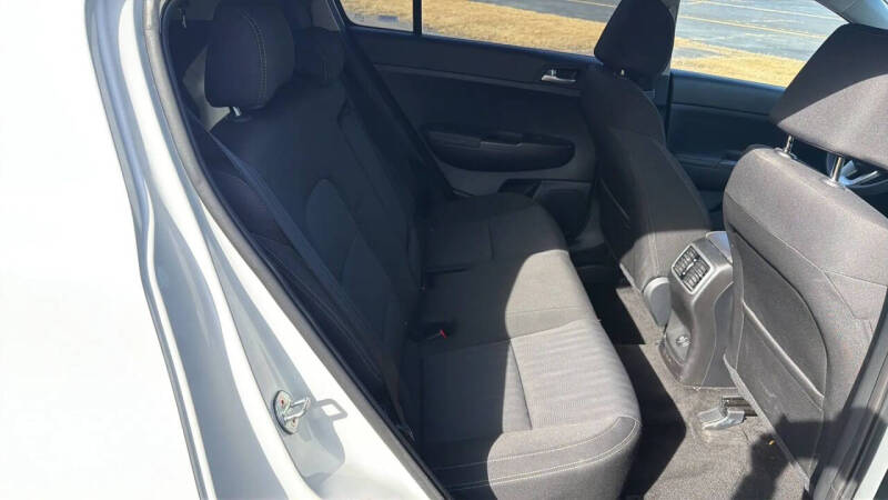 2022 Kia Sportage LX