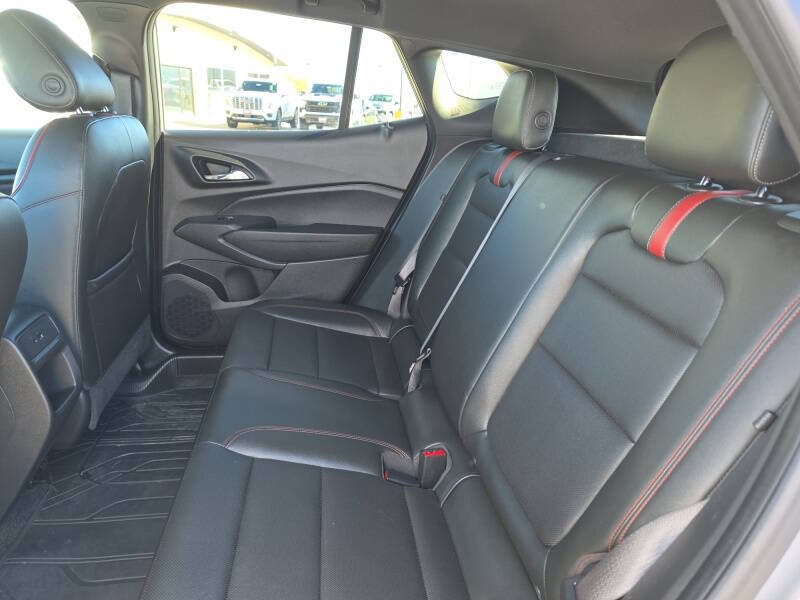 2025 Chevrolet Trax RS