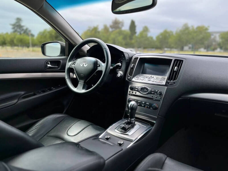 2015 Infiniti Q40