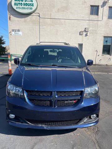 2017 Dodge Grand Caravan for sale at ACE AUTO HOUSE in Toledo OH