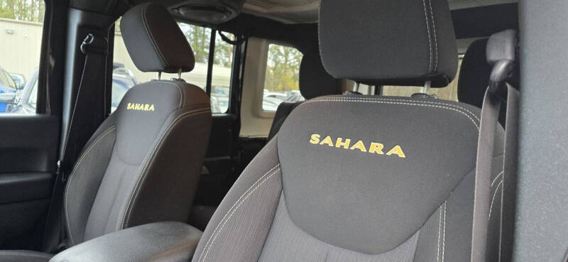 2013 Jeep Wrangler Unlimited Sahara