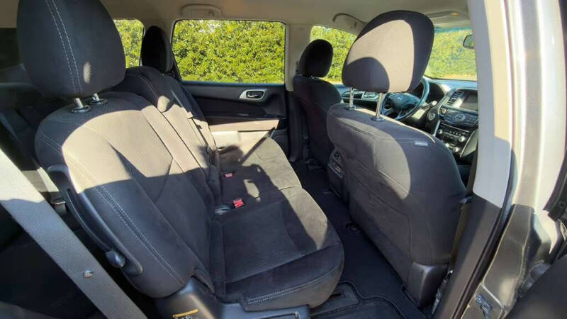 2015 Nissan Pathfinder SV