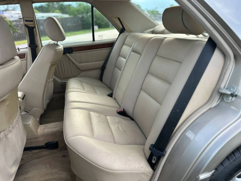 1994 Mercedes-Benz E-Class E 320