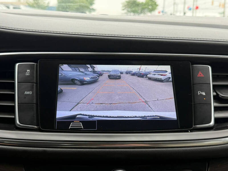 2021 Buick Enclave Essence