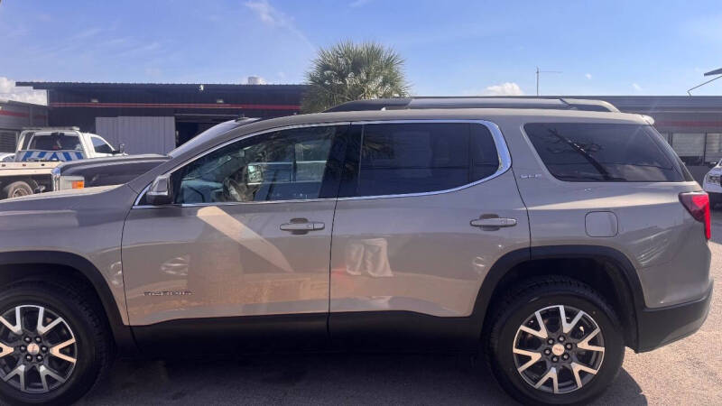 2022 GMC Acadia SLE