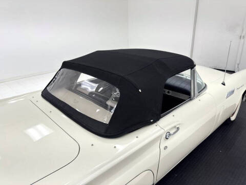 1957 Ford Thunderbird