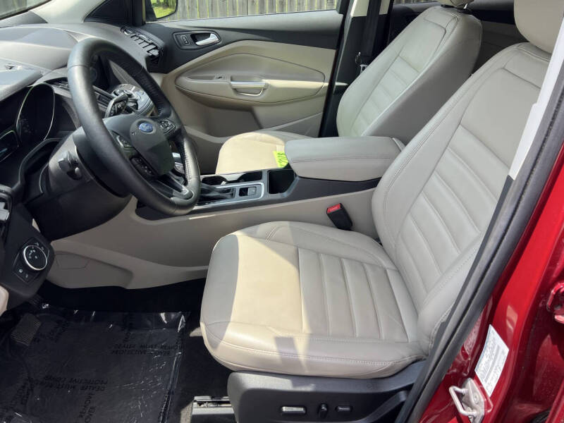 2019 Ford Escape Titanium