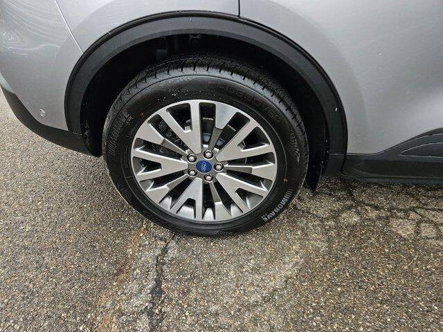 2021 Ford Escape Titanium