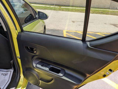 2015 Toyota Prius c Three