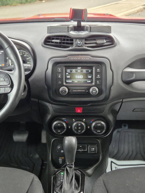 2017 Jeep Renegade Altitude