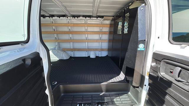 2024 GMC Savana 2500