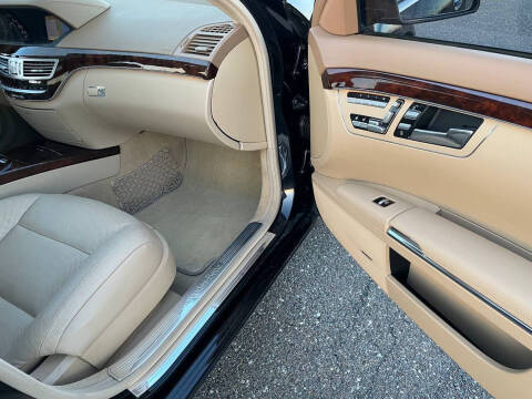 2013 Mercedes-Benz S-Class S 550 4MATIC