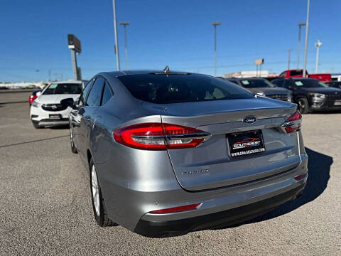 2020 Ford Fusion SE