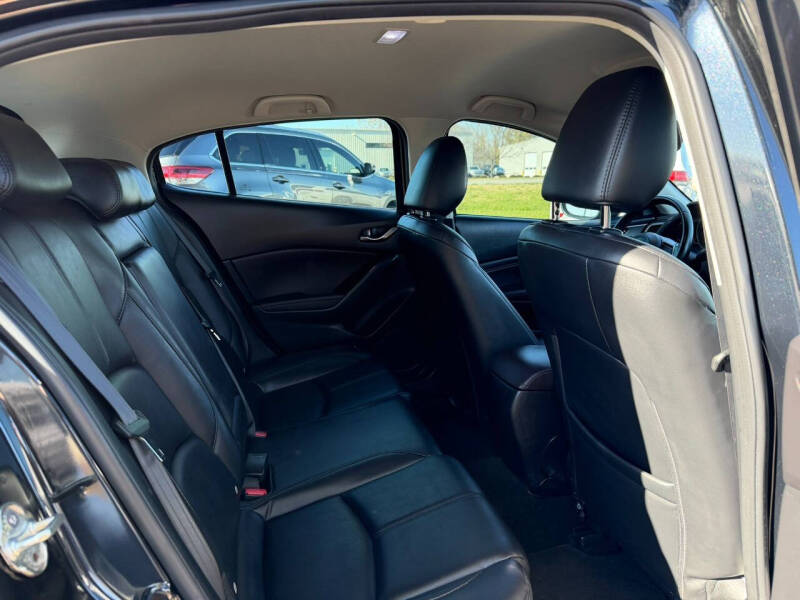 2018 Mazda MAZDA3 Touring