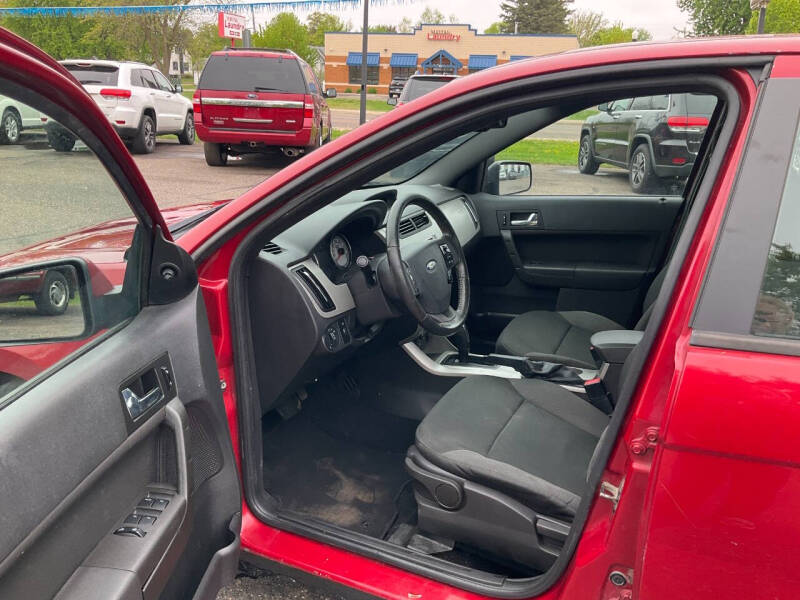 2009 Ford Focus SES