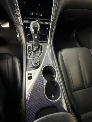 2017 Infiniti Q60 Red Sport 400