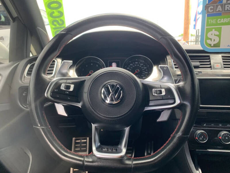 2017 Volkswagen Golf GTI S