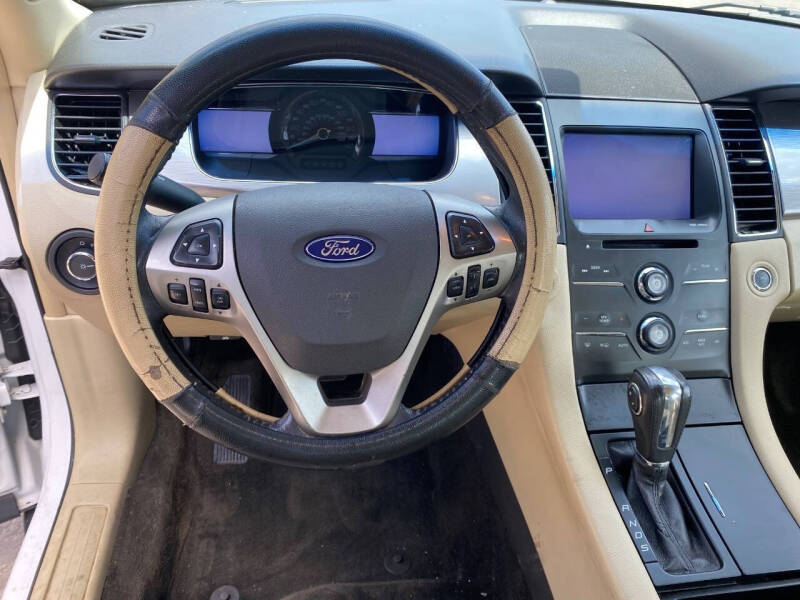 2013 Ford Taurus SEL