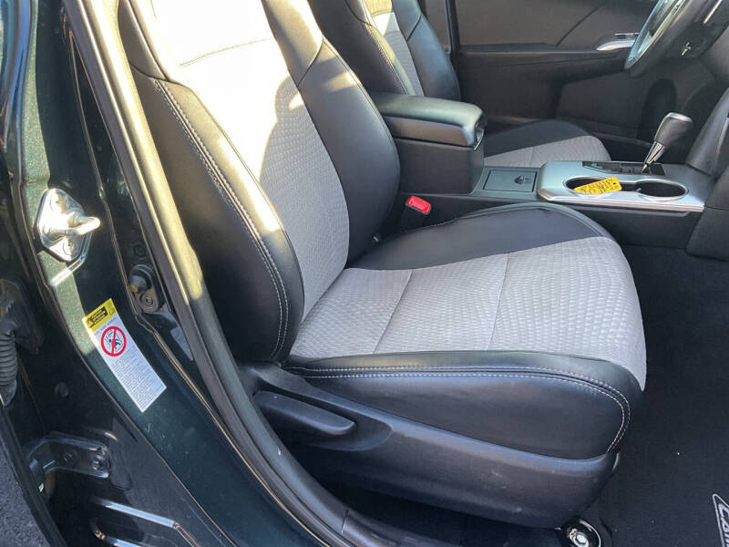 2012 Toyota Camry SE