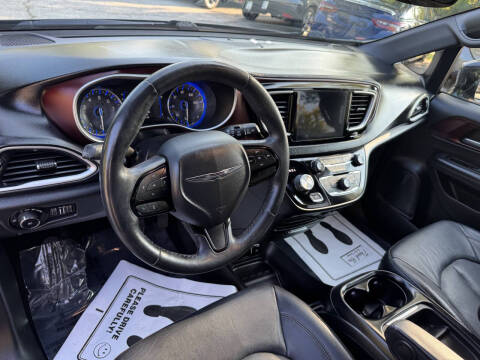 2020 Chrysler Pacifica Touring L 35th Anniversary