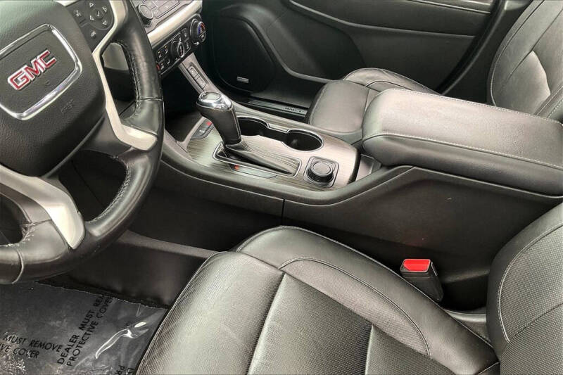 2017 GMC Acadia SLT-1