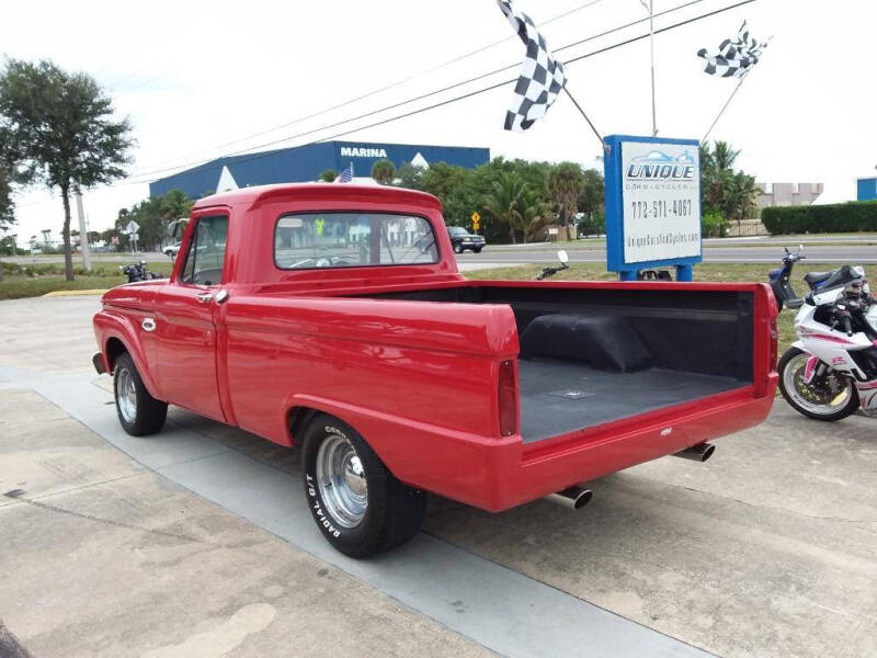 1965 Ford F-100