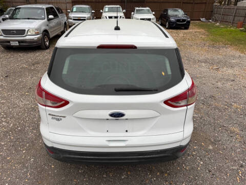 2016 Ford Escape S