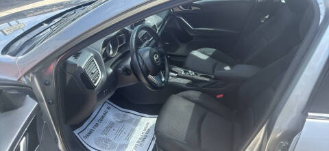 2015 Mazda MAZDA3 i Touring