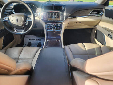 2017 Lincoln Continental Select