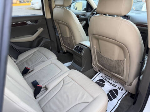 2012 Audi Q5 2.0T quattro Premium Plus