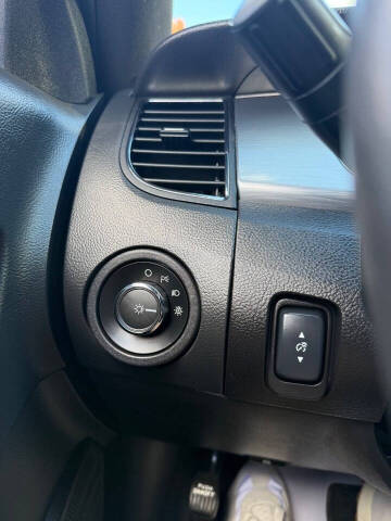 2013 Ford Taurus SEL