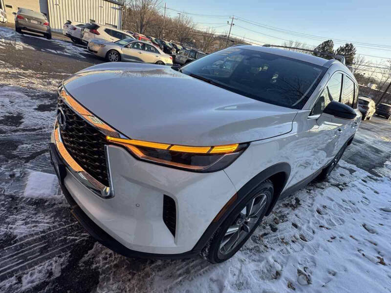 2025 Infiniti QX60 Luxe