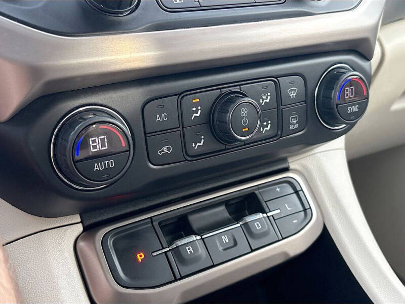 2020 GMC Acadia Denali