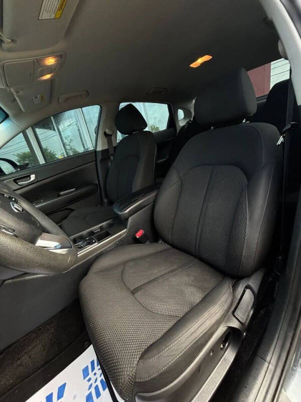 2020 Kia Optima LX