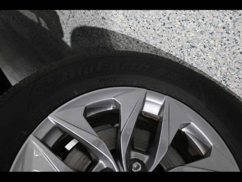 2025 Toyota Sienna LE 8-Passenger