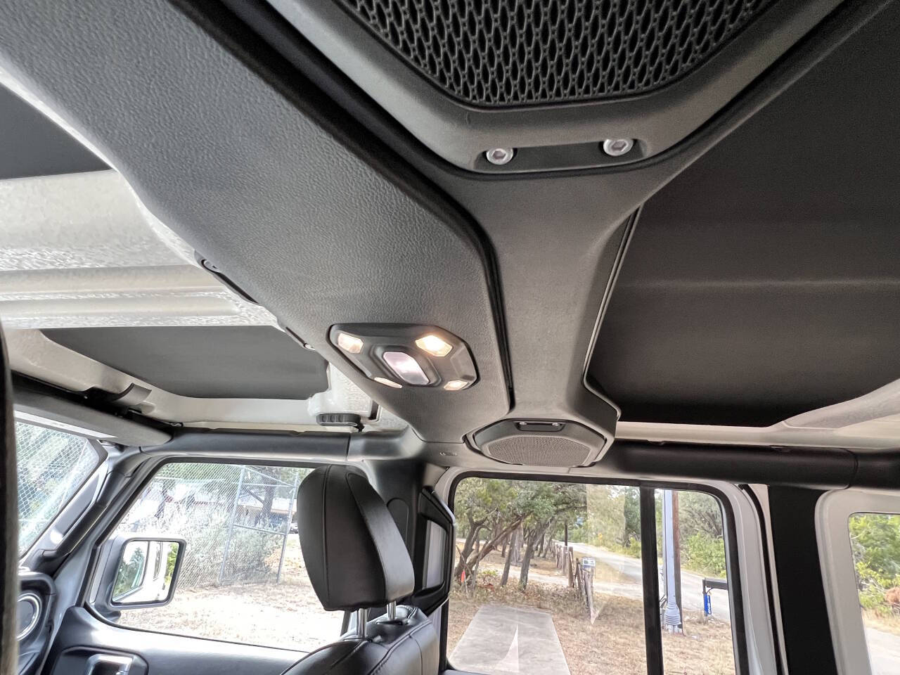 Used Car 2019 Jeep Wrangler Unlimited  Sahara Altitude 4x4 4dr Suv For Sale Under $30,000 In Austin, Texas