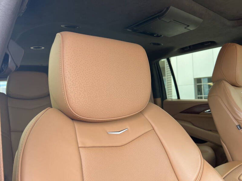 2017 Cadillac Escalade ESV Platinum