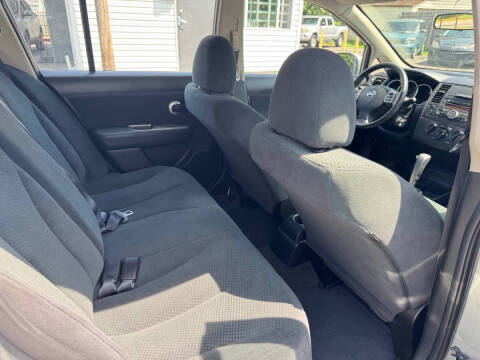 2012 Nissan Versa 1.8 S