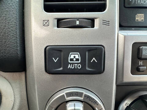 2003 Toyota 4Runner SR5