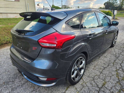 2017 Ford Focus ST