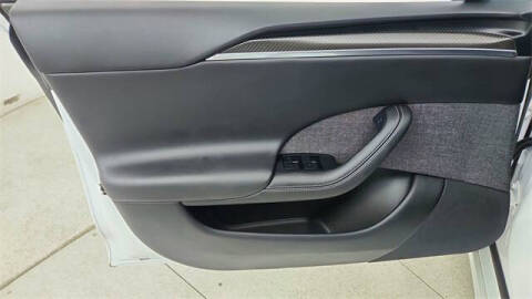 2023 Tesla Model S Plaid