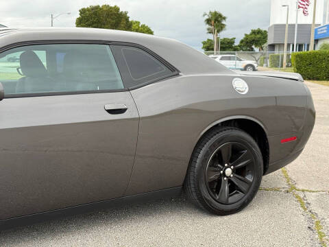 2018 Dodge Challenger SXT